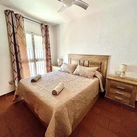 En El Casco Histórico, A 5 Min Playa. Apartamento Conil De La Frontera