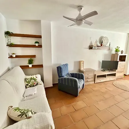 En El Casco Histórico, A 5 Min Playa. Apartamento