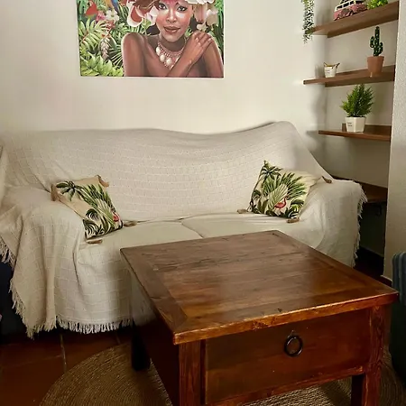 En El Casco Historico, A 5 Min Playa.