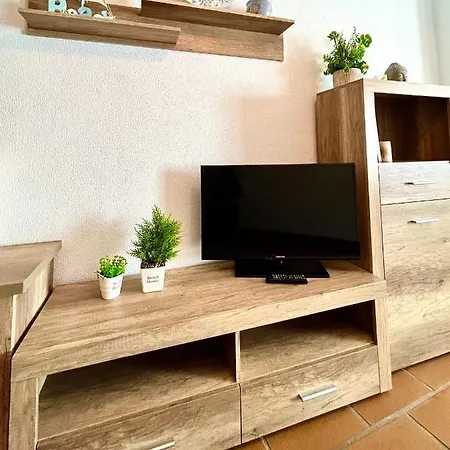 En El Casco Historico, A 5 Min Playa. Apartament